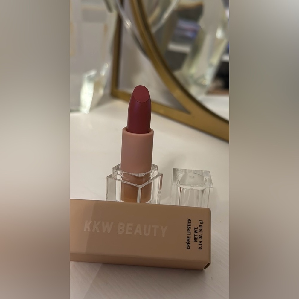 KKW beauty créme lipstick